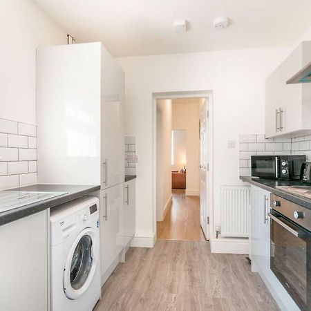 Platform Port Area Apartment 1 With Free Street Parking Kingston upon Hull Esterno foto
