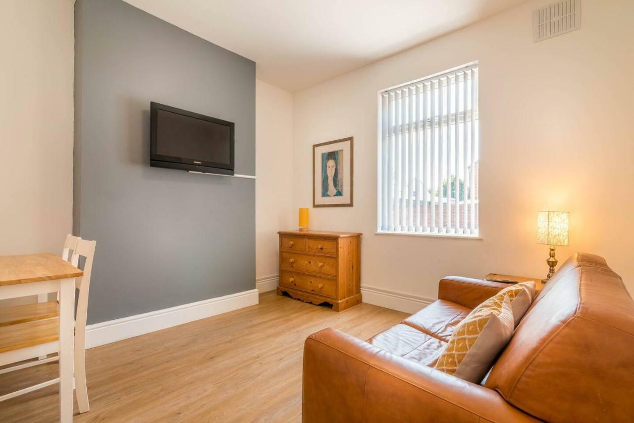 Platform Port Area Apartment 1 With Free Street Parking Kingston upon Hull Esterno foto